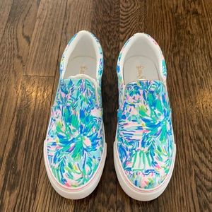 NWT Lilly Pulitzer Julie Sneakers Size 7